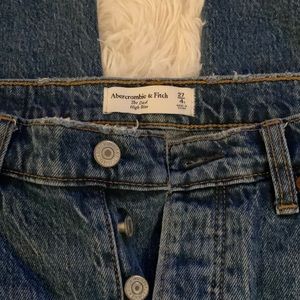 - The Dad-high rise- short- excellent condition!